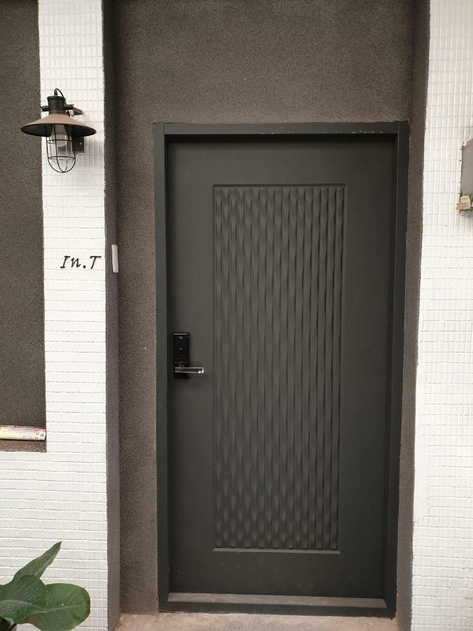 In.T Leilighet Tainan Eksteriør bilde